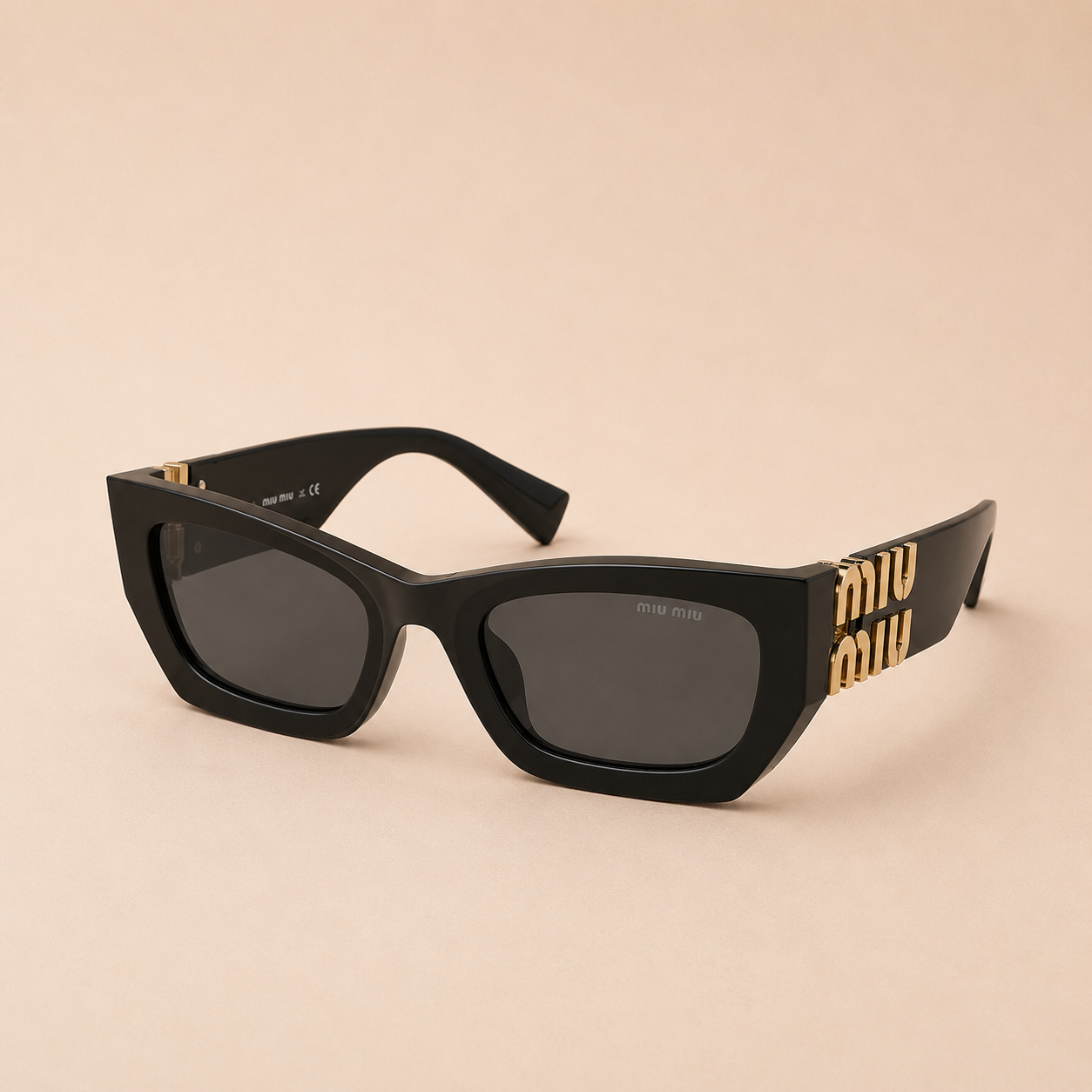 MIU - Sunglasses