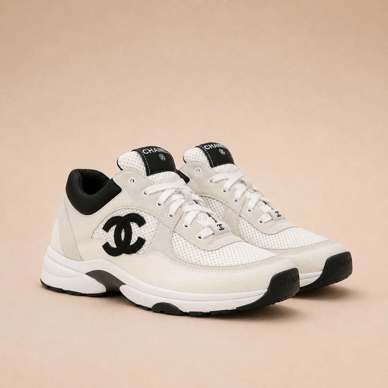 Chanel - Mesh Sneaker Wit Zwart